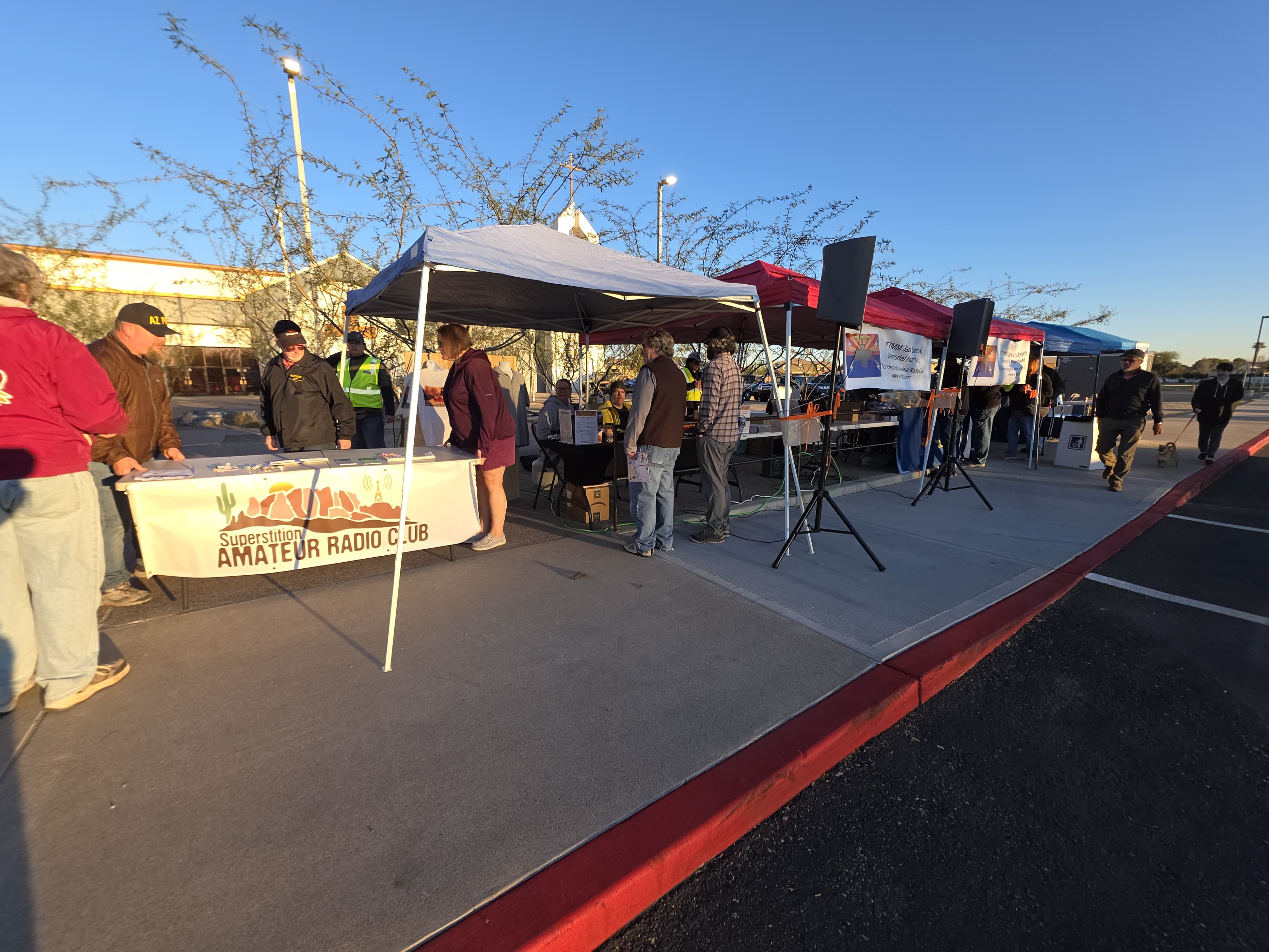 Superstition ARC members at an outdoor amateur radio event